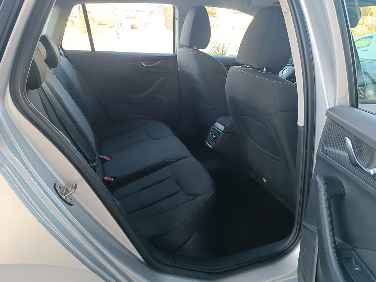 SKODA Kamiq 1.0 TSI 110 CV Ambition - 12