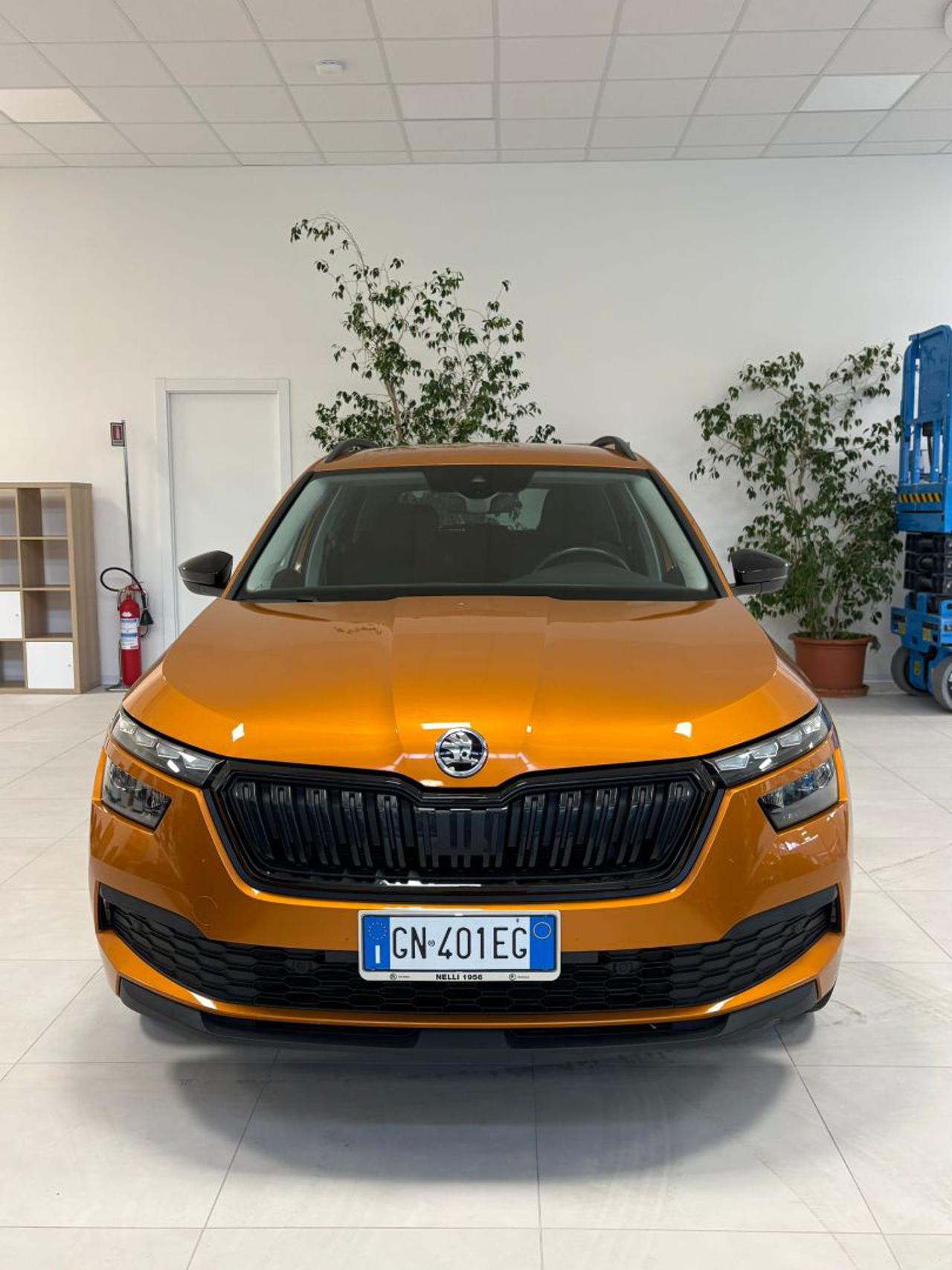 SKODA Kamiq 1.0 TSI 110 CV DSG Black Dots - 3