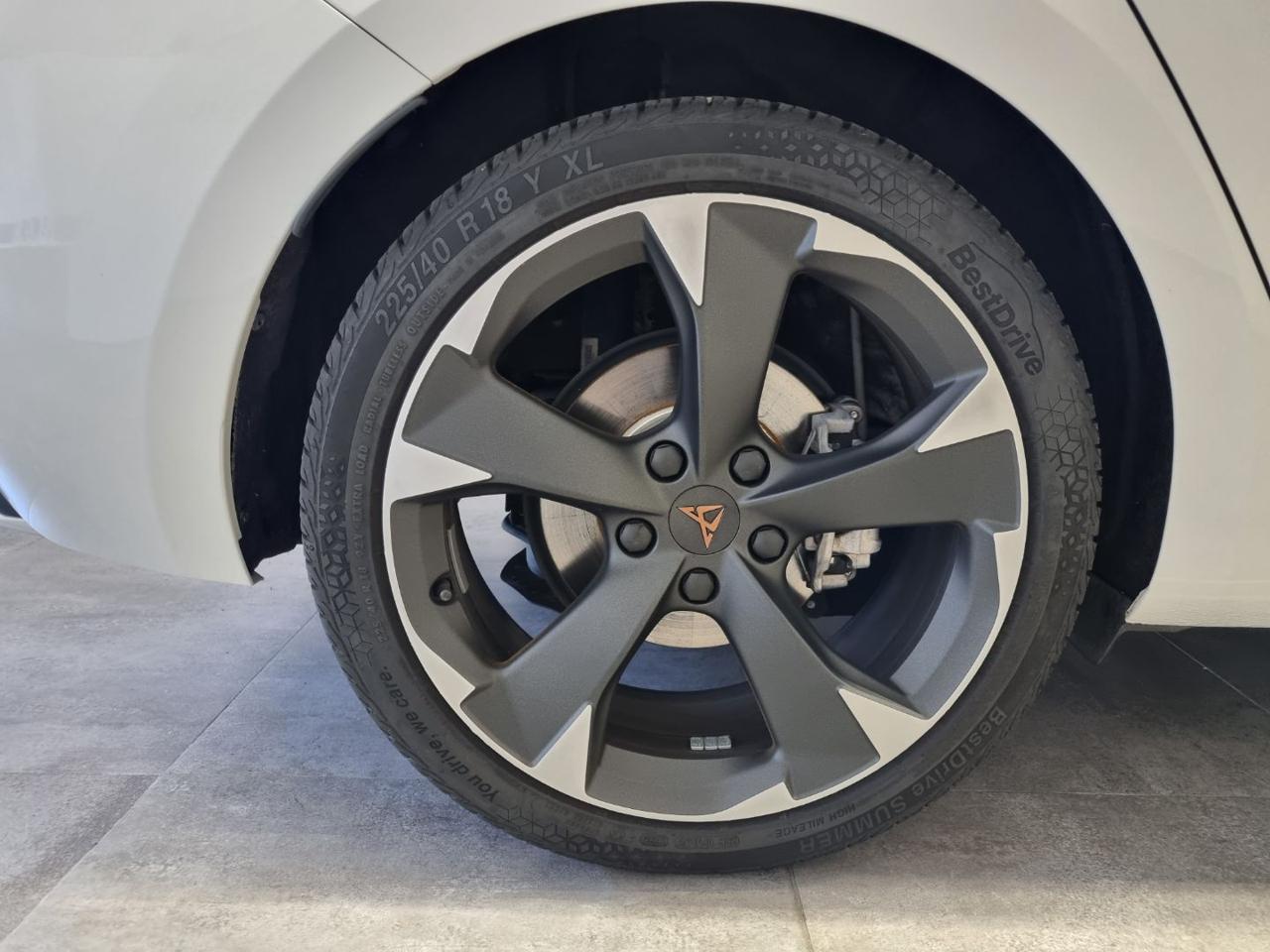CUPRA Leon 1.5 Hybrid DSG 204 cv - 11