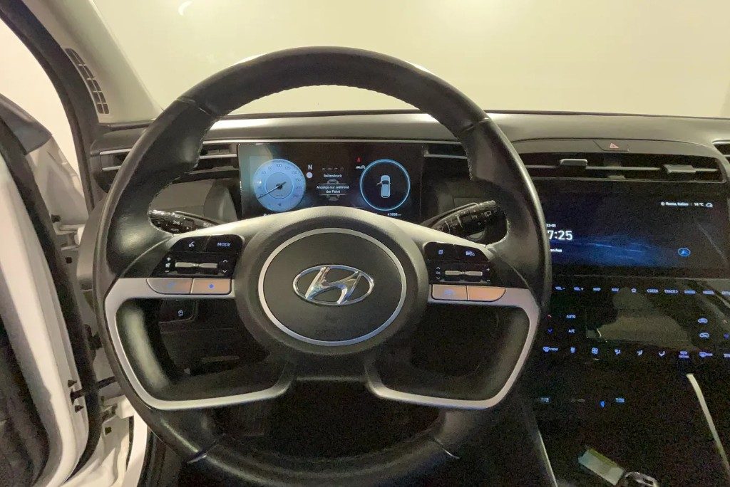 HYUNDAI Tucson 1.6 CRDI 48V XLine - 10