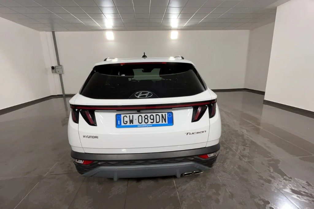 HYUNDAI Tucson 1.6 CRDI 48V XLine - 15