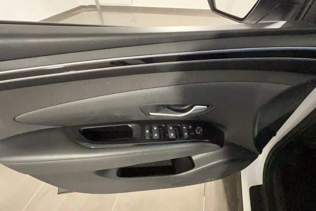 HYUNDAI Tucson 1.6 CRDI 48V XLine - 21