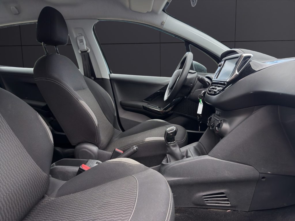 PEUGEOT 208 1° serie PureTech 82 5 porte Active Gpl - 18