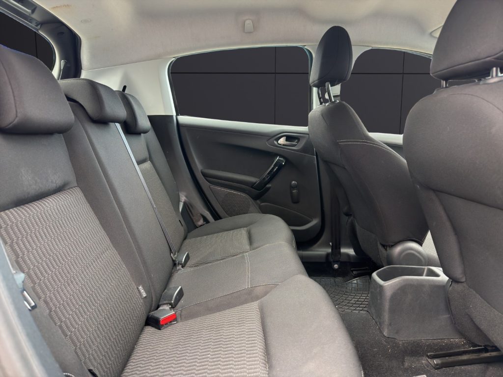 PEUGEOT 208 1° serie PureTech 82 5 porte Active Gpl - 19