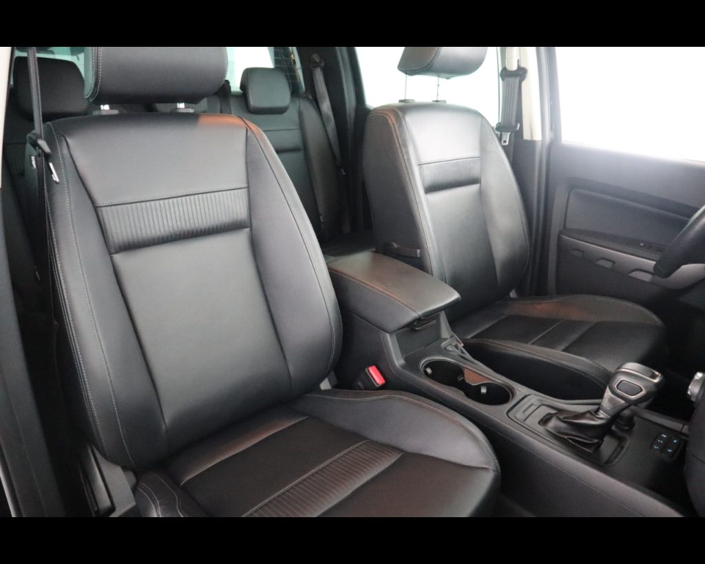 FORD Ranger 2.0 tdci double cab Limited 213cv auto PANTHER - 17