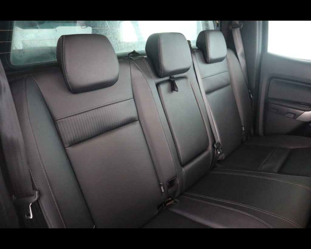 FORD Ranger 2.0 tdci double cab Limited 213cv auto PANTHER - 18