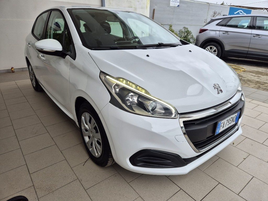 PEUGEOT 208 1.4 8V HDi 68CV 5p. Business - 2