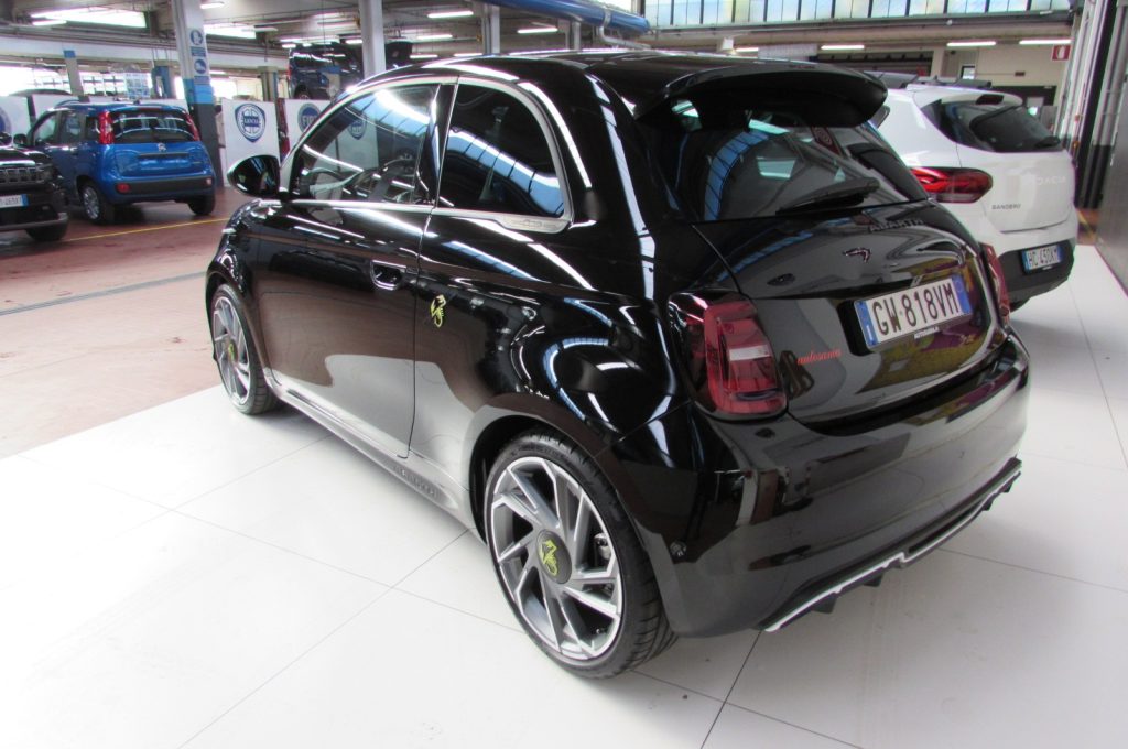 ABARTH 500e Turismo - 3