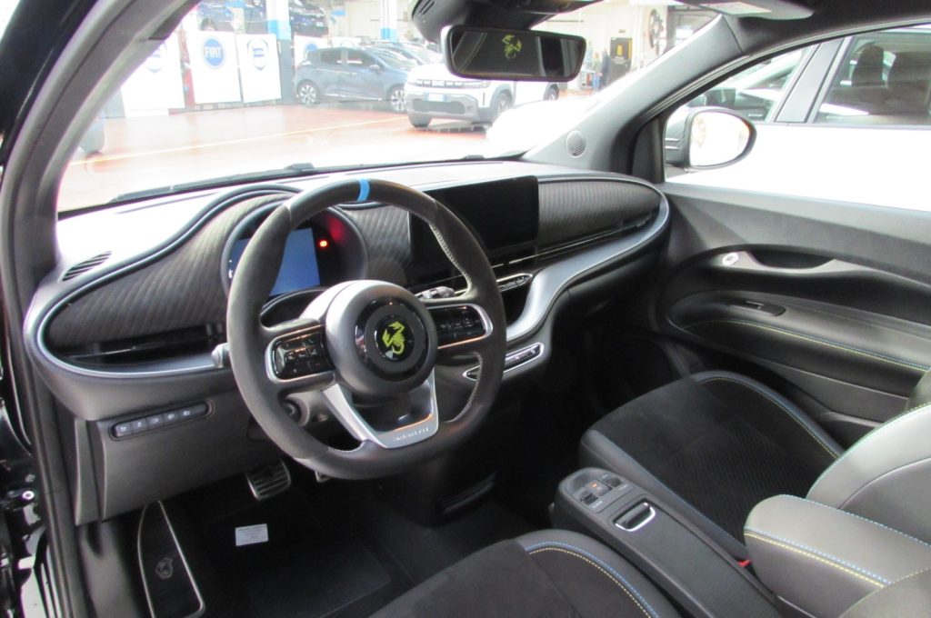 ABARTH 500e Turismo - 6