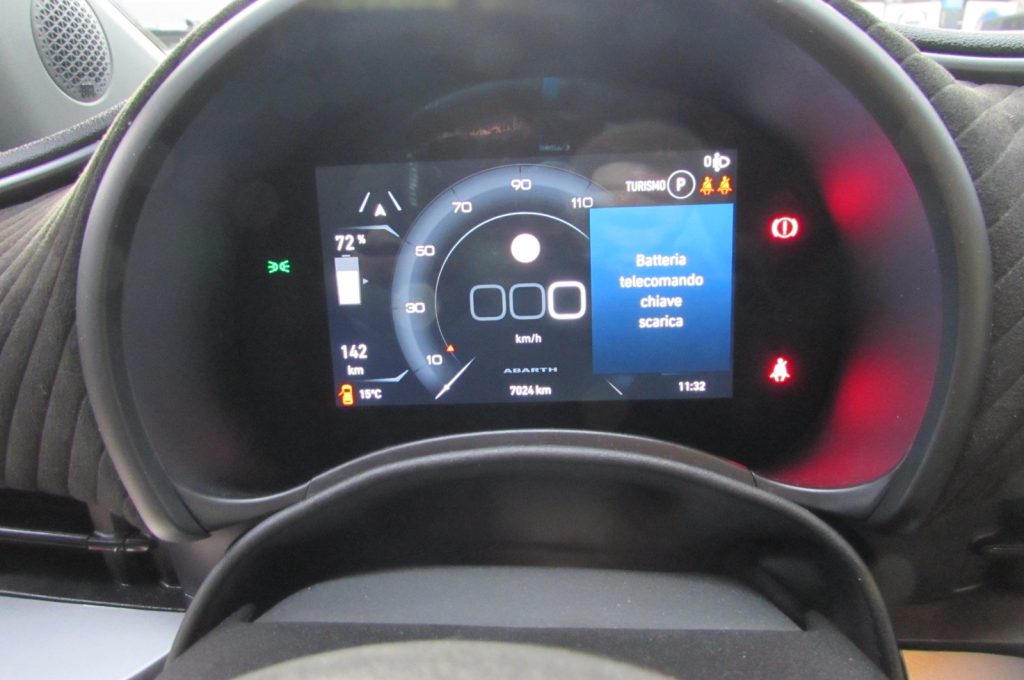 ABARTH 500e Turismo - 9