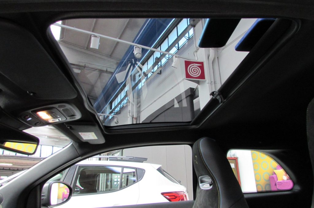 ABARTH 500e Turismo - 10