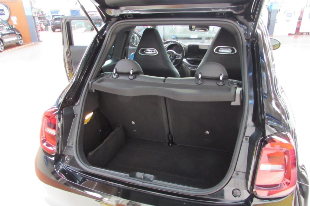 ABARTH 500e Turismo - 12