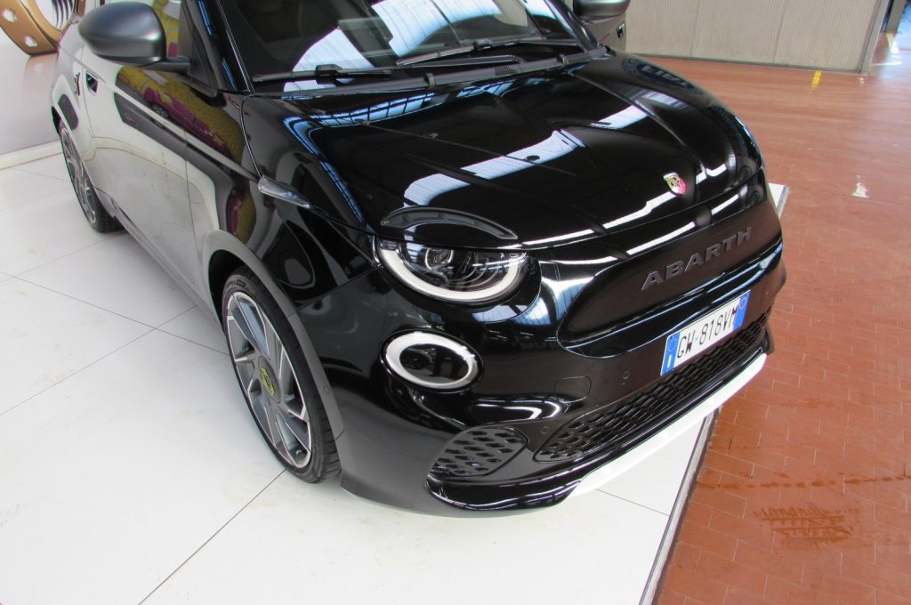 ABARTH 500e Turismo - 15