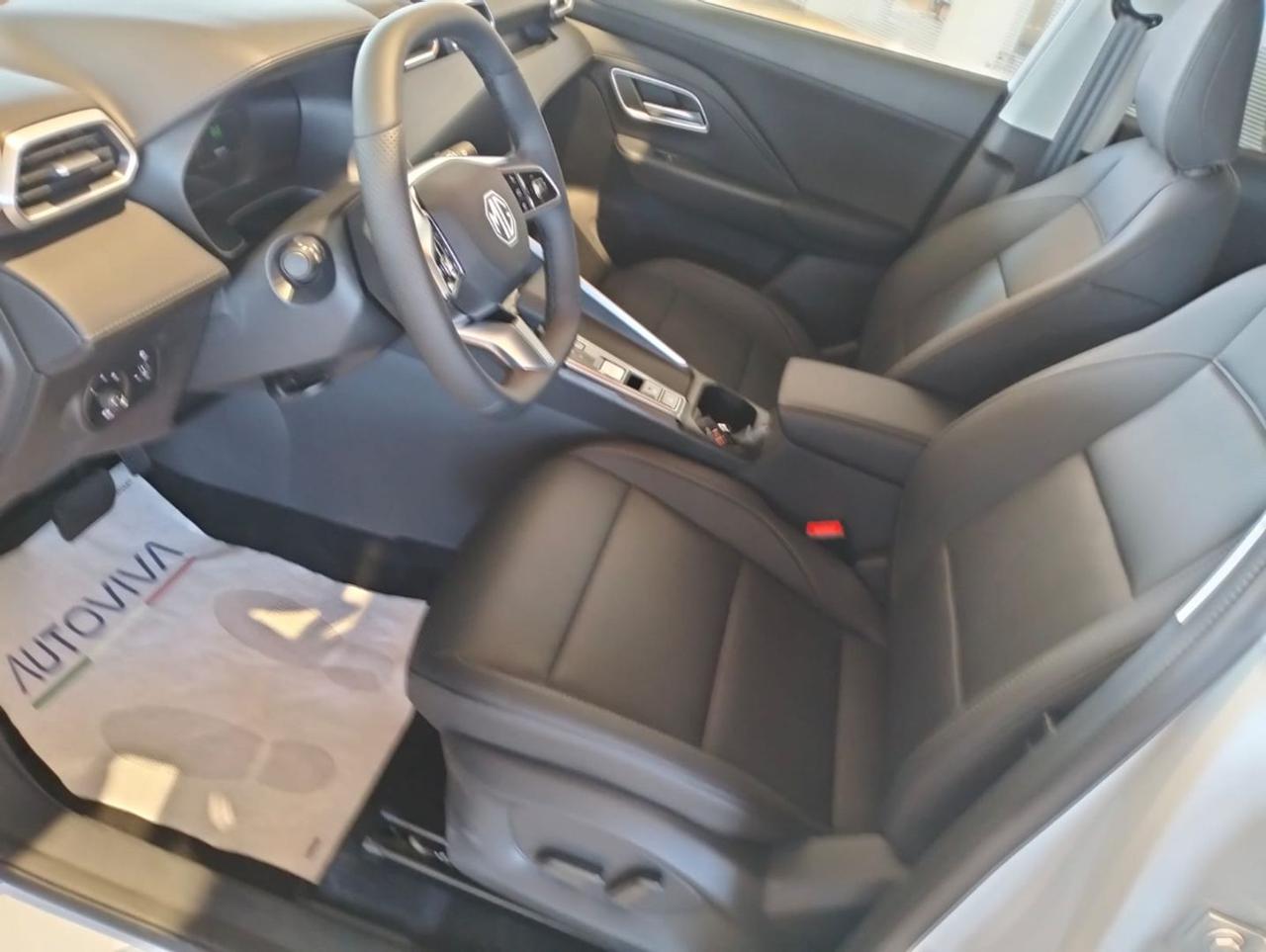 MG ZS Hybrid+ Luxury - 11