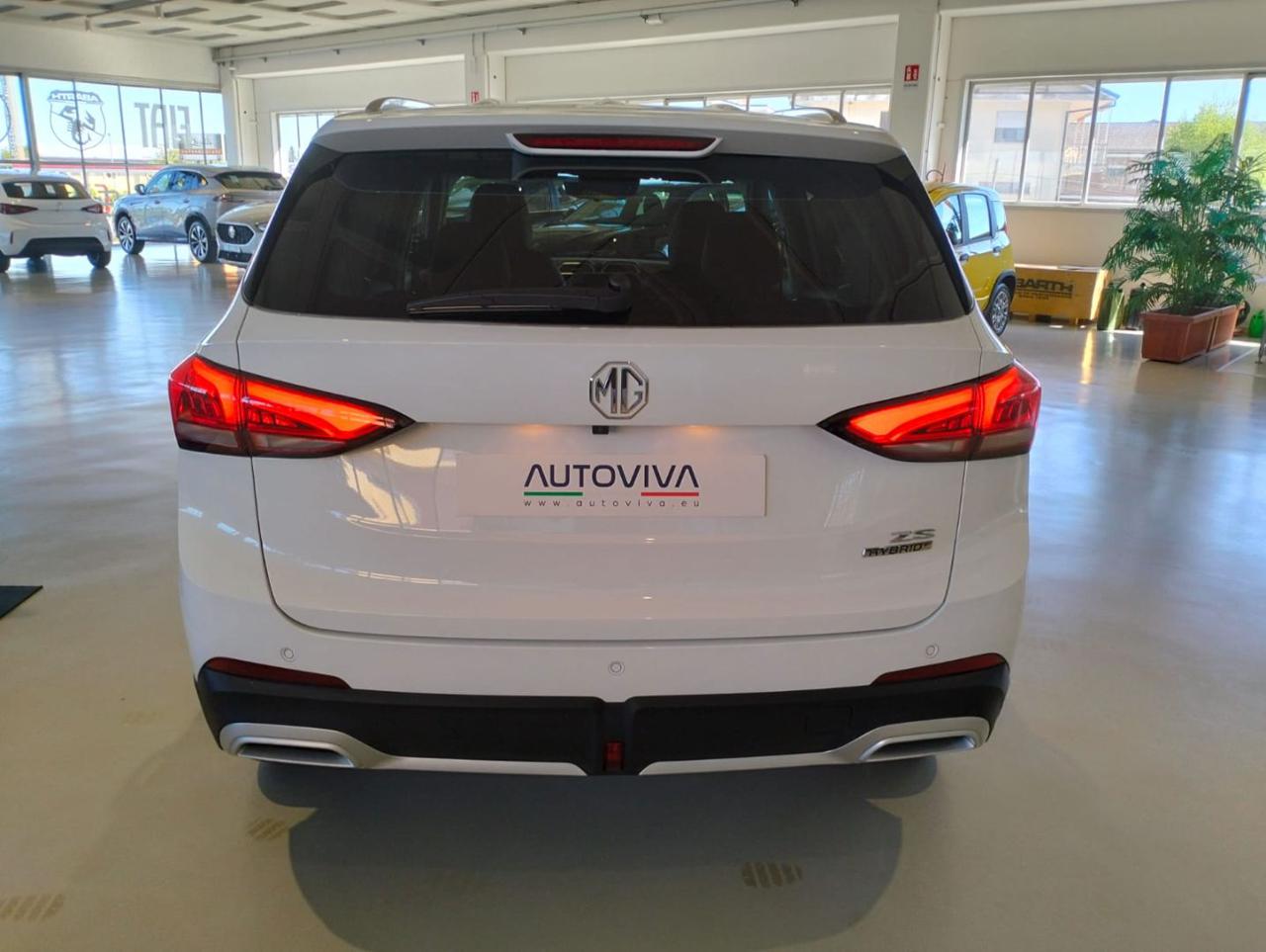 MG ZS Hybrid+ Luxury - 5