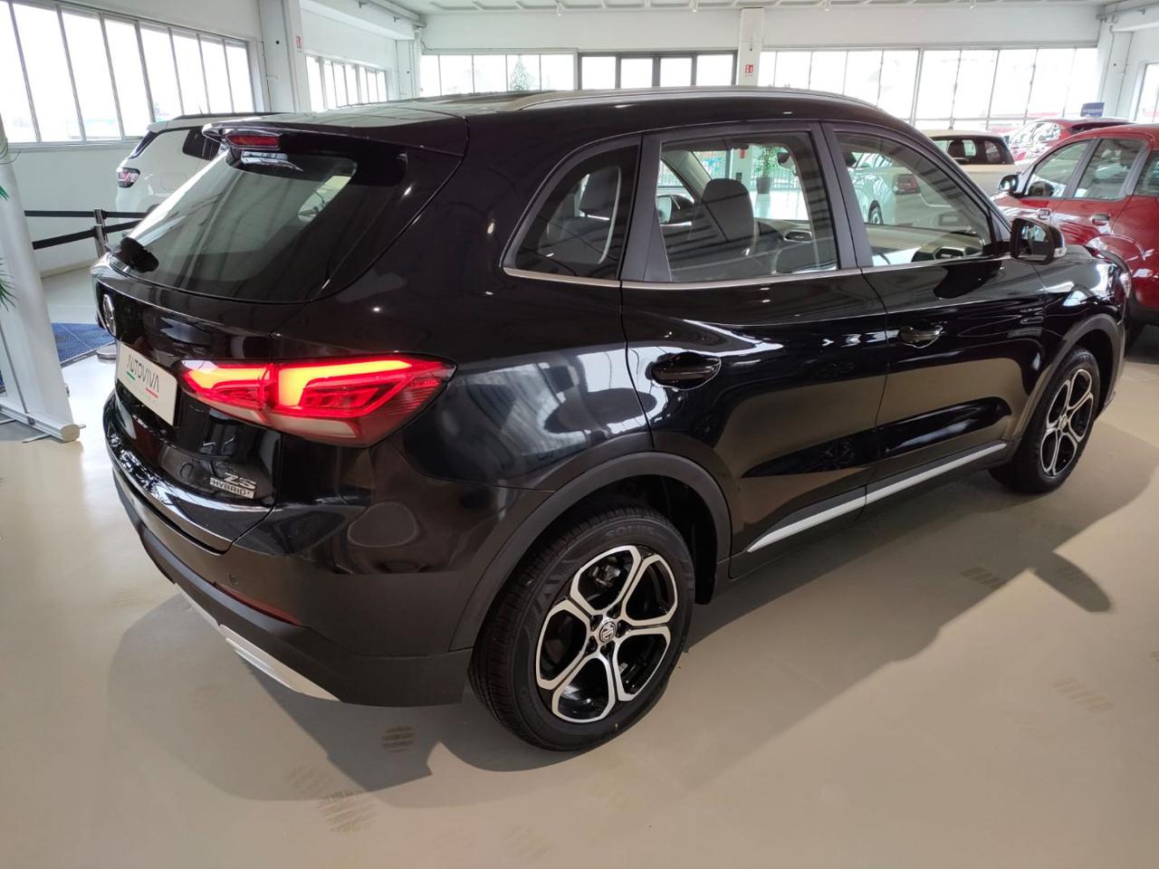 MG ZS Hybrid+ Comfort - 4