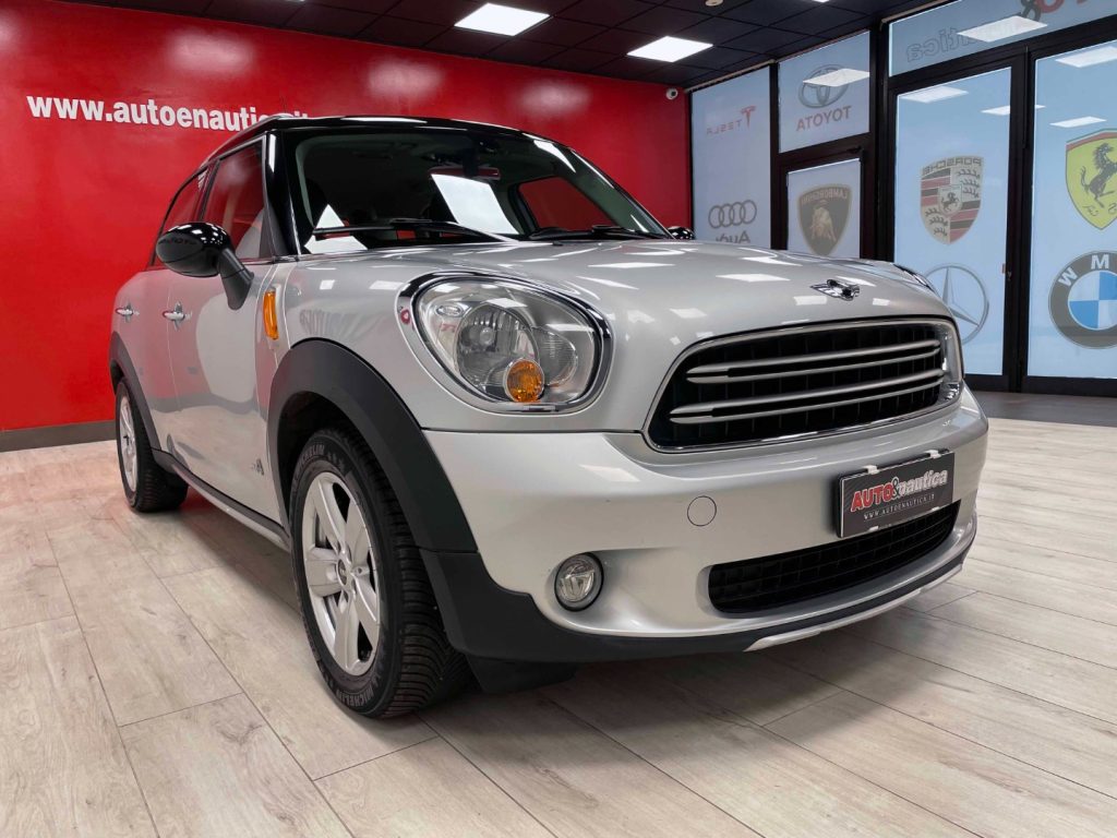 MINI Countryman MINI COOPER D BUSINESS COUNTRYMAN 1.6 ALL4 - 5