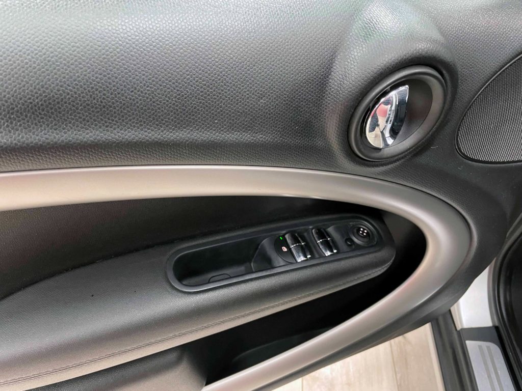 MINI Countryman MINI COOPER D BUSINESS COUNTRYMAN 1.6 ALL4 - 13