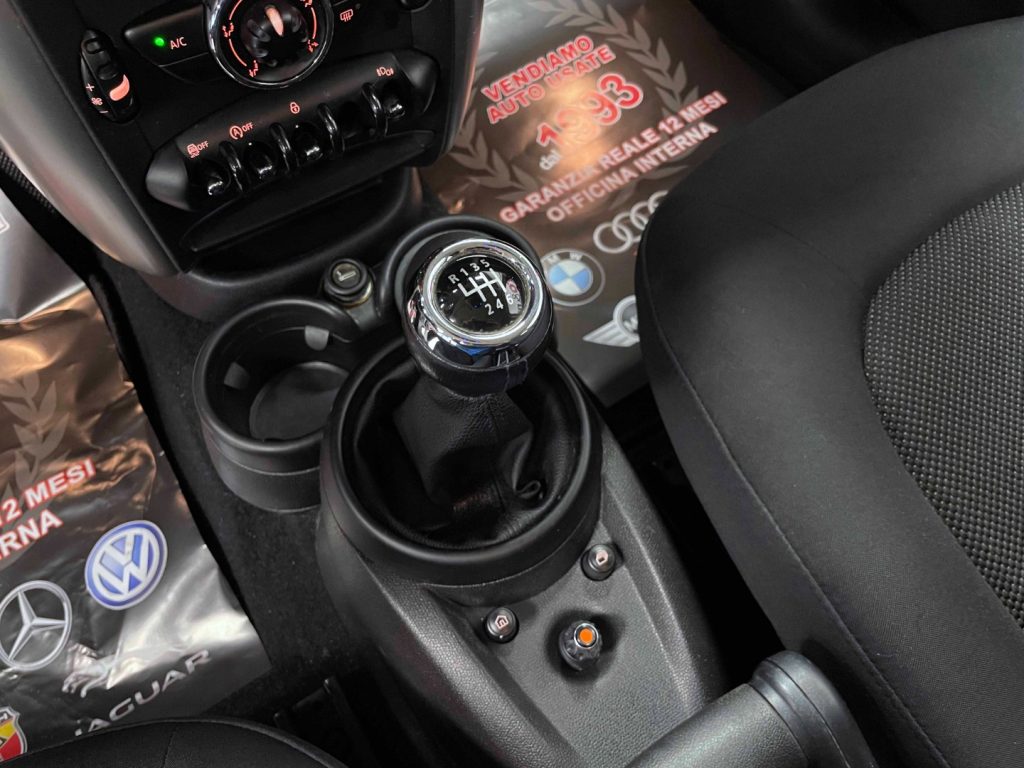 MINI Countryman MINI COOPER D BUSINESS COUNTRYMAN 1.6 ALL4 - 27