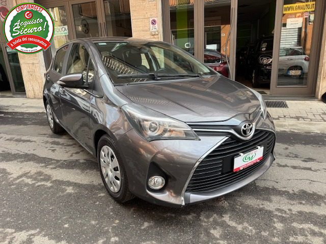 TOYOTA Yaris Grigio scuro metallizzato