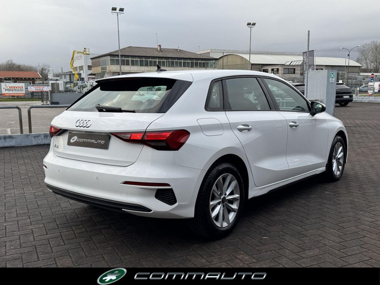 AUDI A3 SPB 35 TFSI Business Advanced - 4