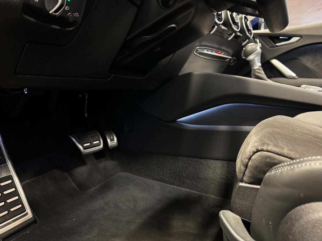 AUDI TT Roadster 45TFSI Stronic SLINE+20+MATRIX+OTT.BLACK - 24