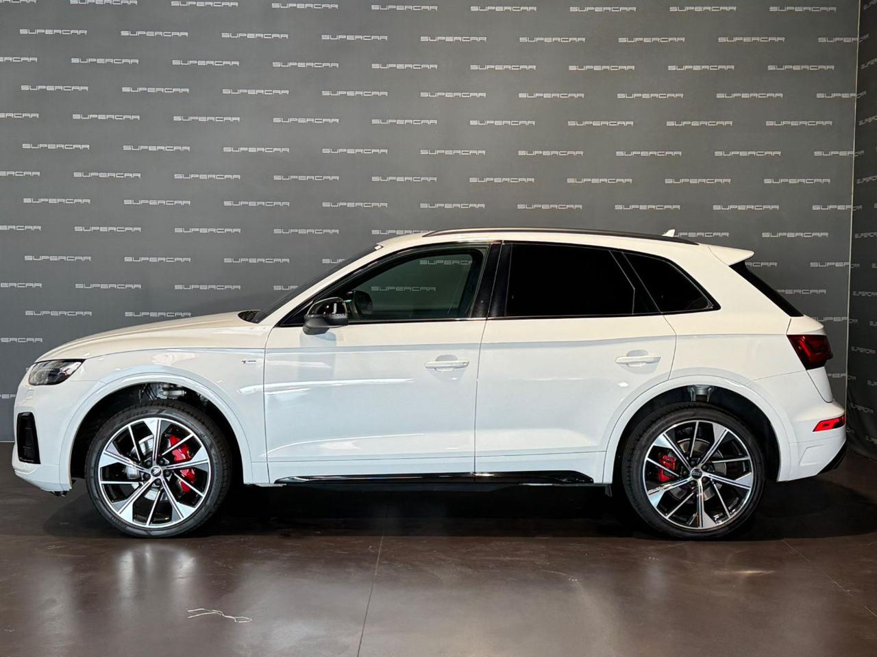 AUDI Q5 40 TDI 204 CV quattro S tronic Identity Black - 5