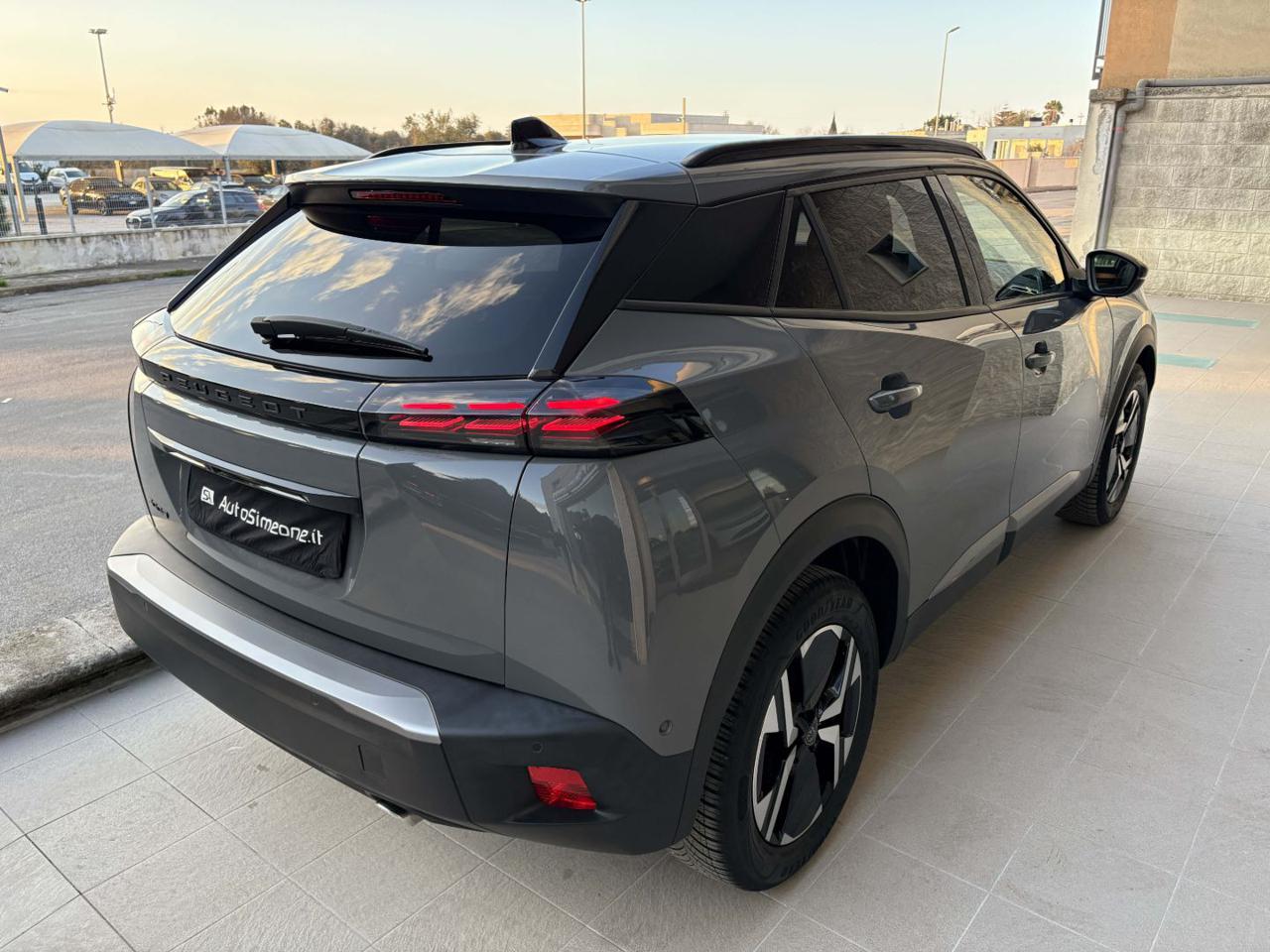 PEUGEOT 2008 1.5 BlueHDi 130 S&S EAT8 Allure - 5