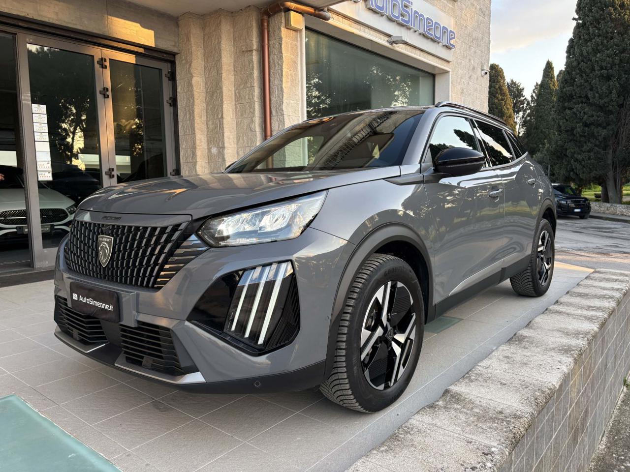 PEUGEOT 2008 1.5 BlueHDi 130 S&S EAT8 Allure - 1