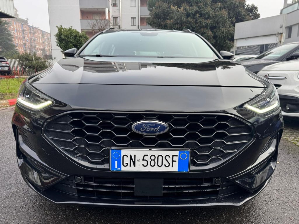 FORD Focus 1.0 EcoBoost Hybrid 125CV Powershift SW ST-Line De - 2