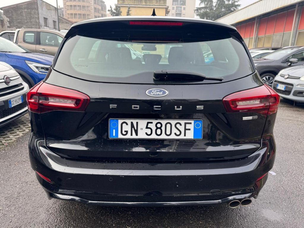FORD Focus 1.0 EcoBoost Hybrid 125CV Powershift SW ST-Line De - 6