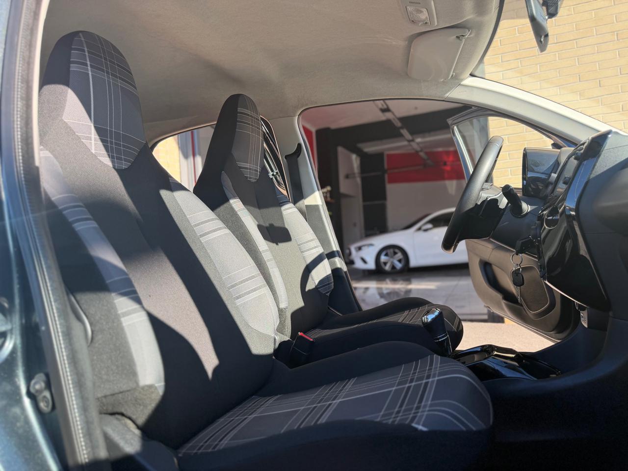 PEUGEOT 108 VTi 68 ETG 5 porte Allure (NESSUN VINCOLO) - 10