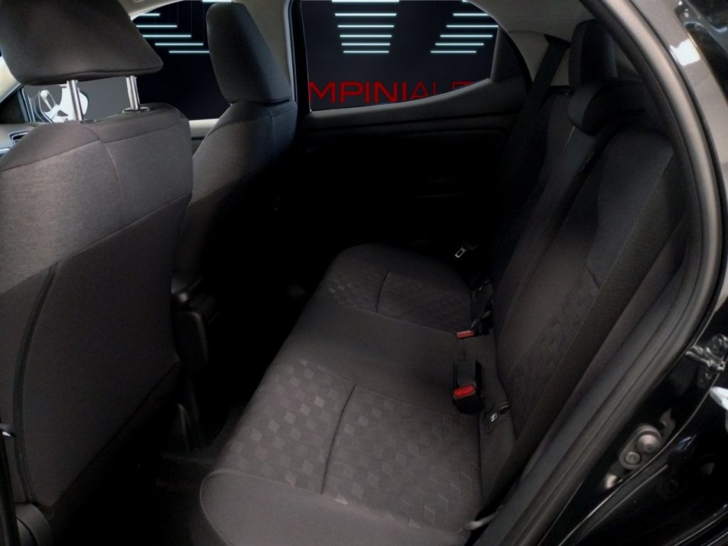 TOYOTA Yaris 1.5 Hybrid Trend KM 0 Ufficiale Pronta Consegna - 16