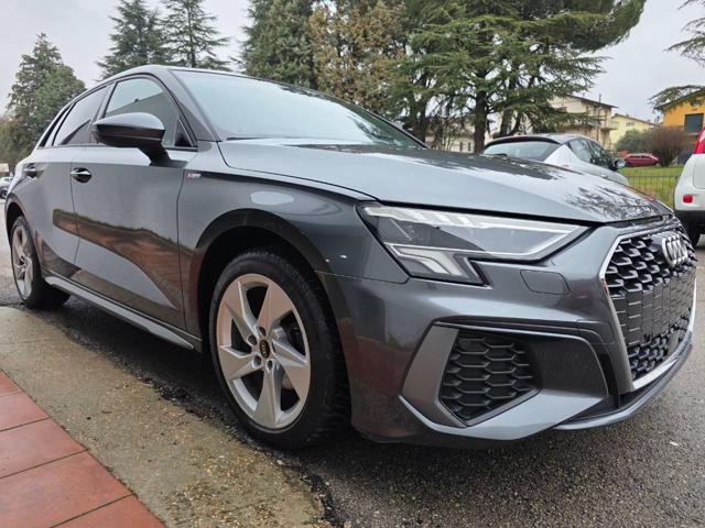 AUDI A3 Grigio metallizzato