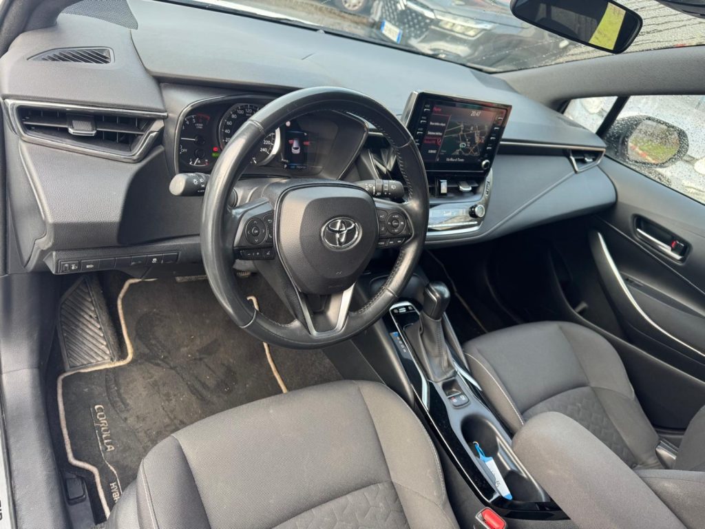 TOYOTA Corolla TS 1.8 Hybrid Business(AUTOCARRO N1) - 15