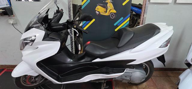 SUZUKI Burgman AN 400 Bianco metallizzato