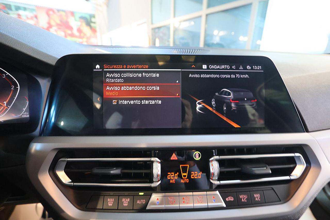 BMW 318 d 48V Touring Business Advantage - 26