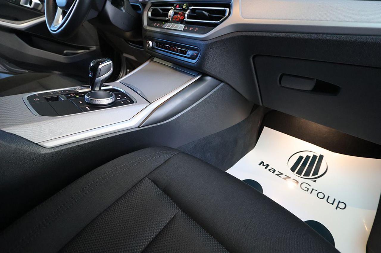 BMW 318 d 48V Touring Business Advantage - 34