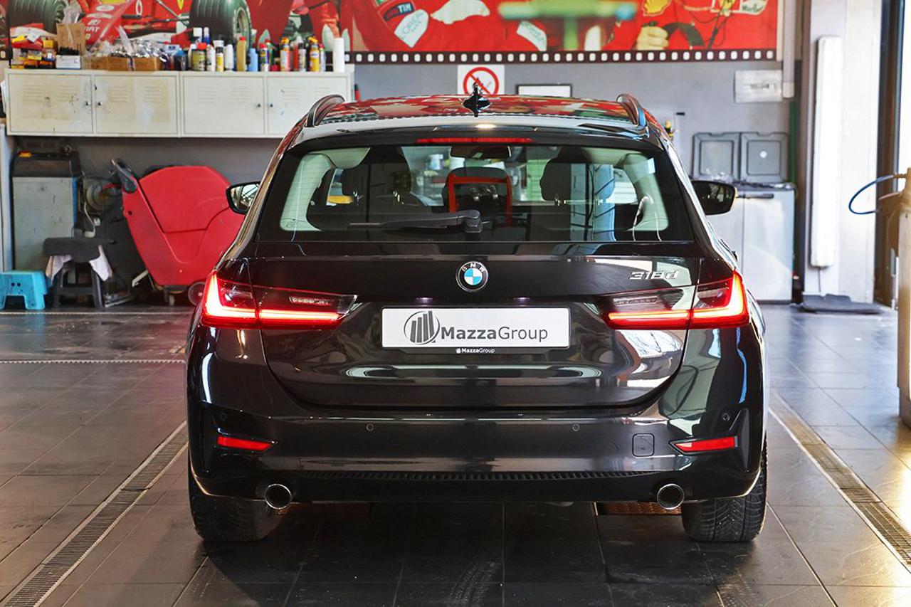 BMW 318 d 48V Touring Business Advantage - 4