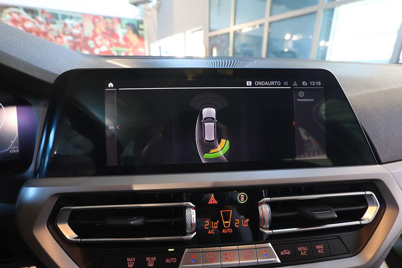 BMW 318 d 48V Touring Business Advantage - 23