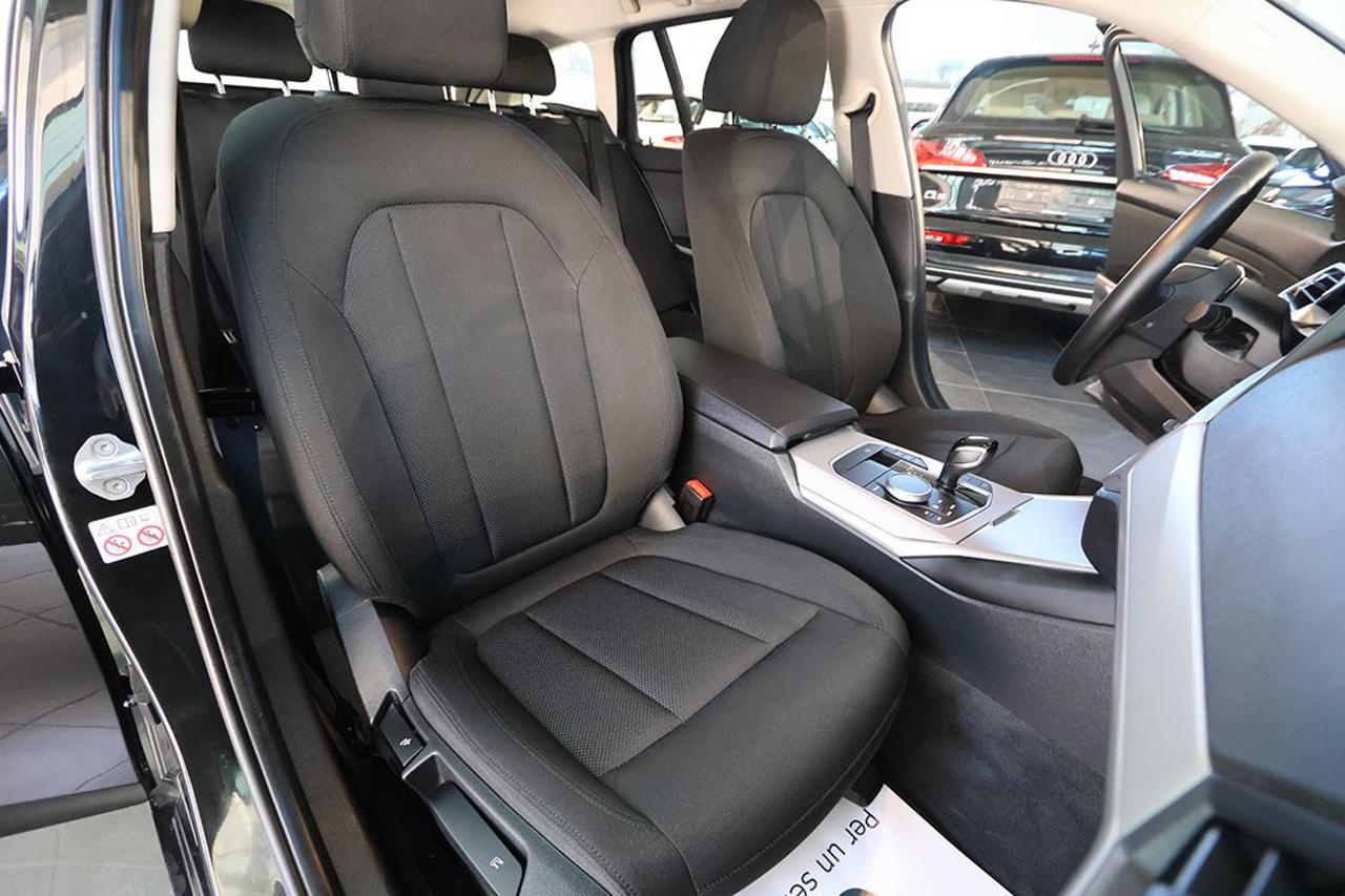 BMW 318 d 48V Touring Business Advantage - 17