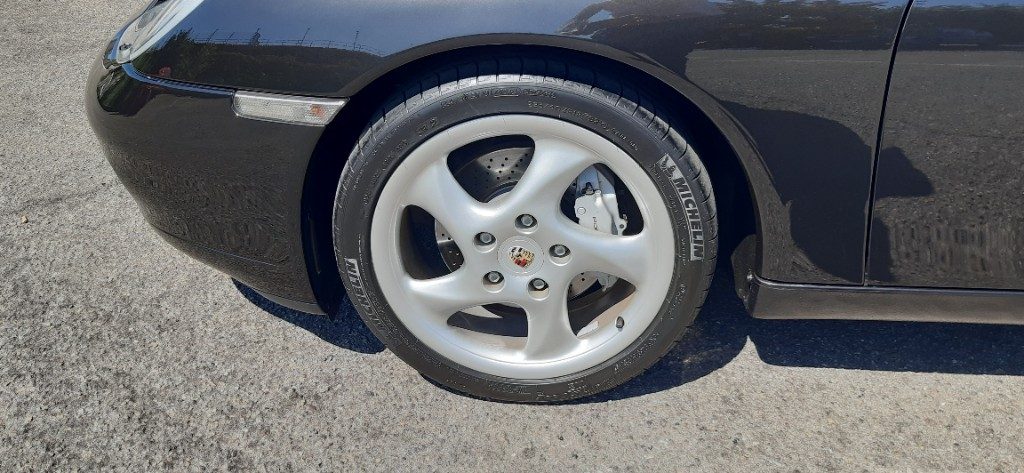 PORSCHE 996 CABRIO - CARRERA 4 - 19