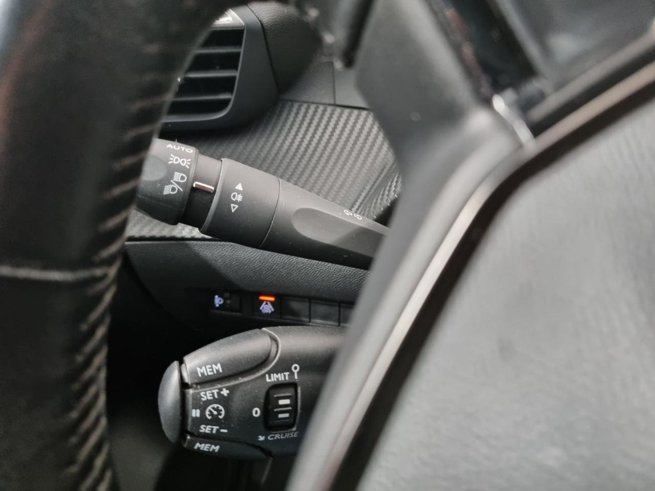 PEUGEOT 208 PureTech 100 Stop&Start 5 porte Allure Navi Pack - 31