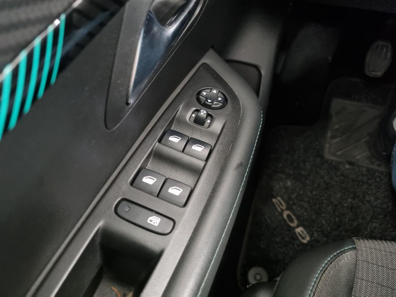 PEUGEOT 208 PureTech 100 Stop&Start 5 porte Allure Navi Pack - 25