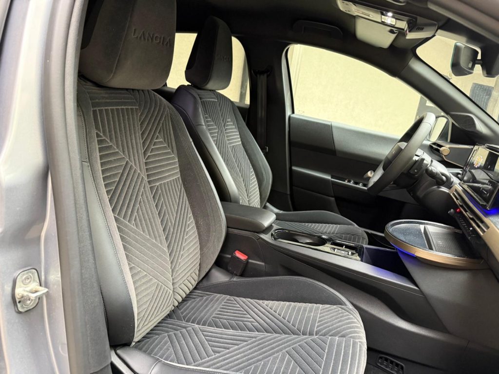 LANCIA Ypsilon Hybrid e-DCT LX - 25