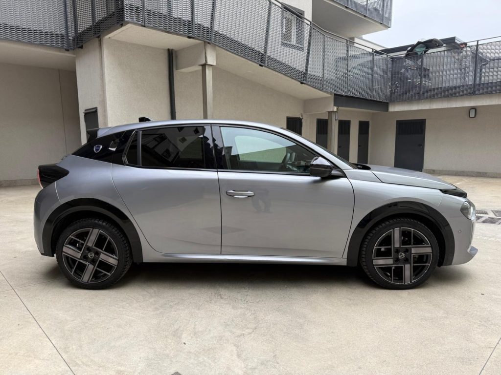 LANCIA Ypsilon Hybrid e-DCT LX - 6