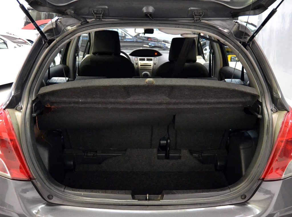 TOYOTA Yaris 1.0 5 porte Ok Neopatentati Unico Proprietario - 8