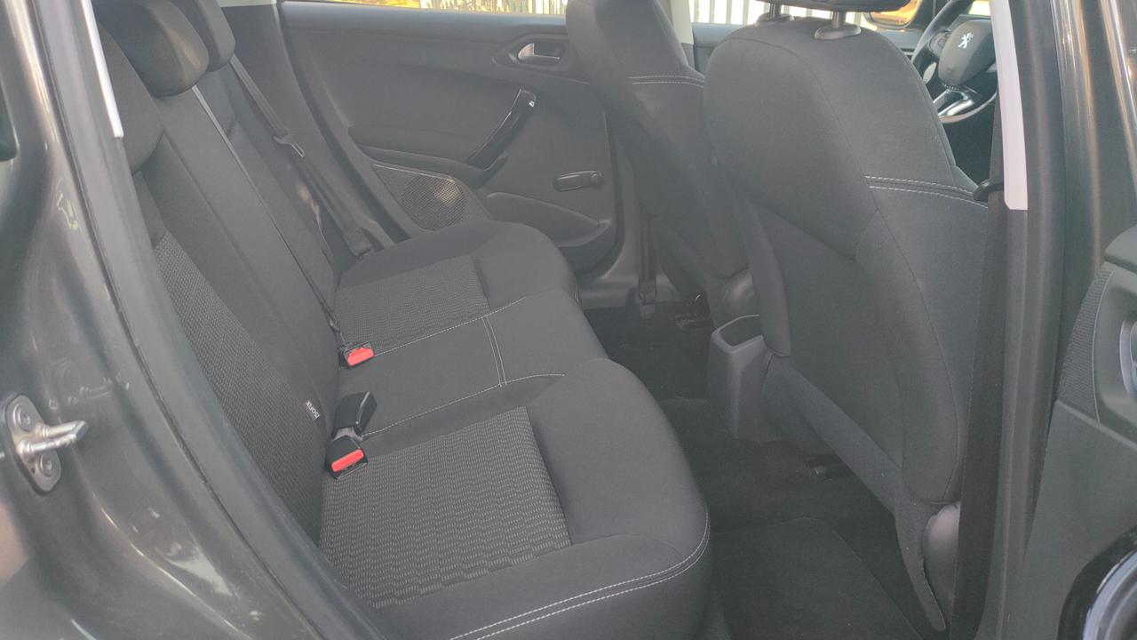 PEUGEOT 208 1.2 82CV BENZINA 5 porte Allure 58000KM - 6