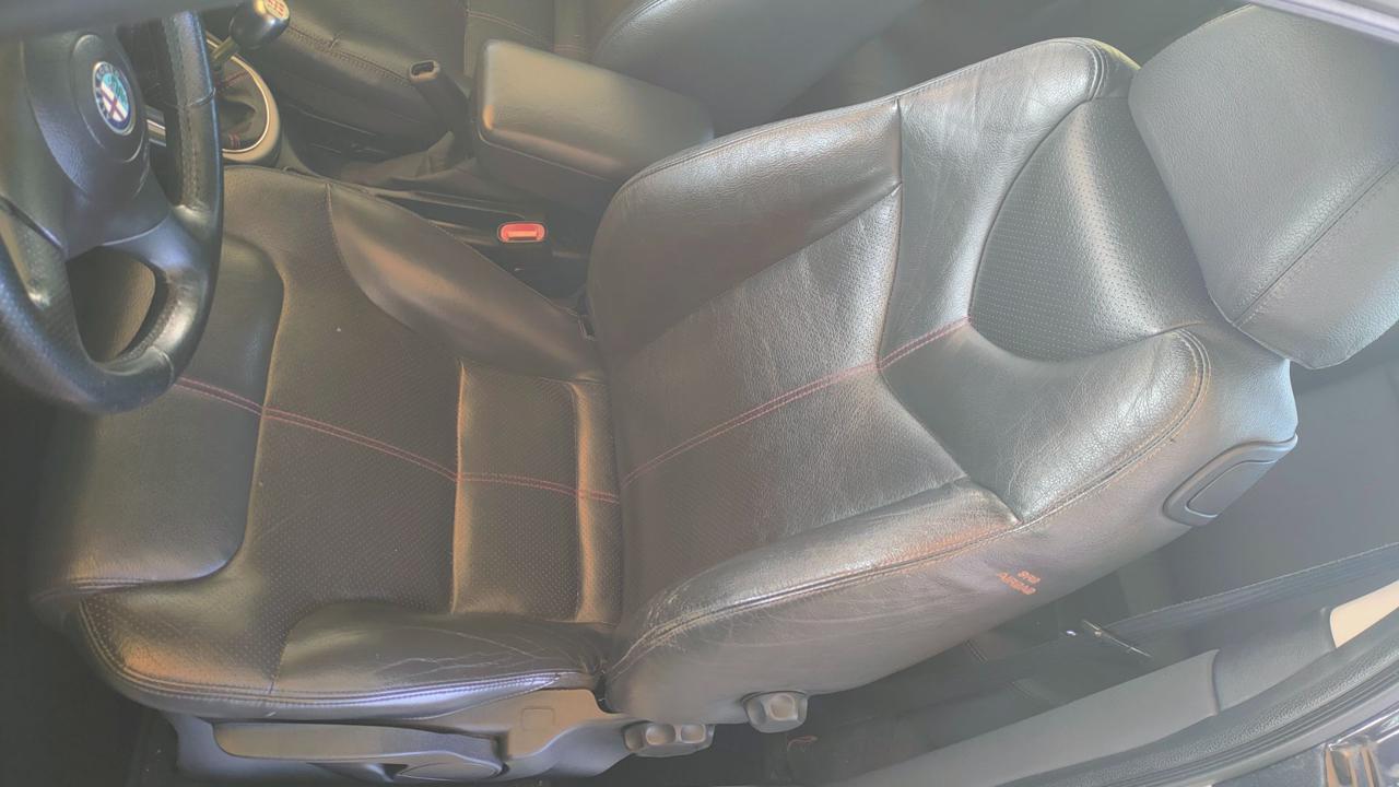 ALFA ROMEO 147 2.0i 16V Twin Spark 150 CV 3p. Distinctive MANUALE - 8