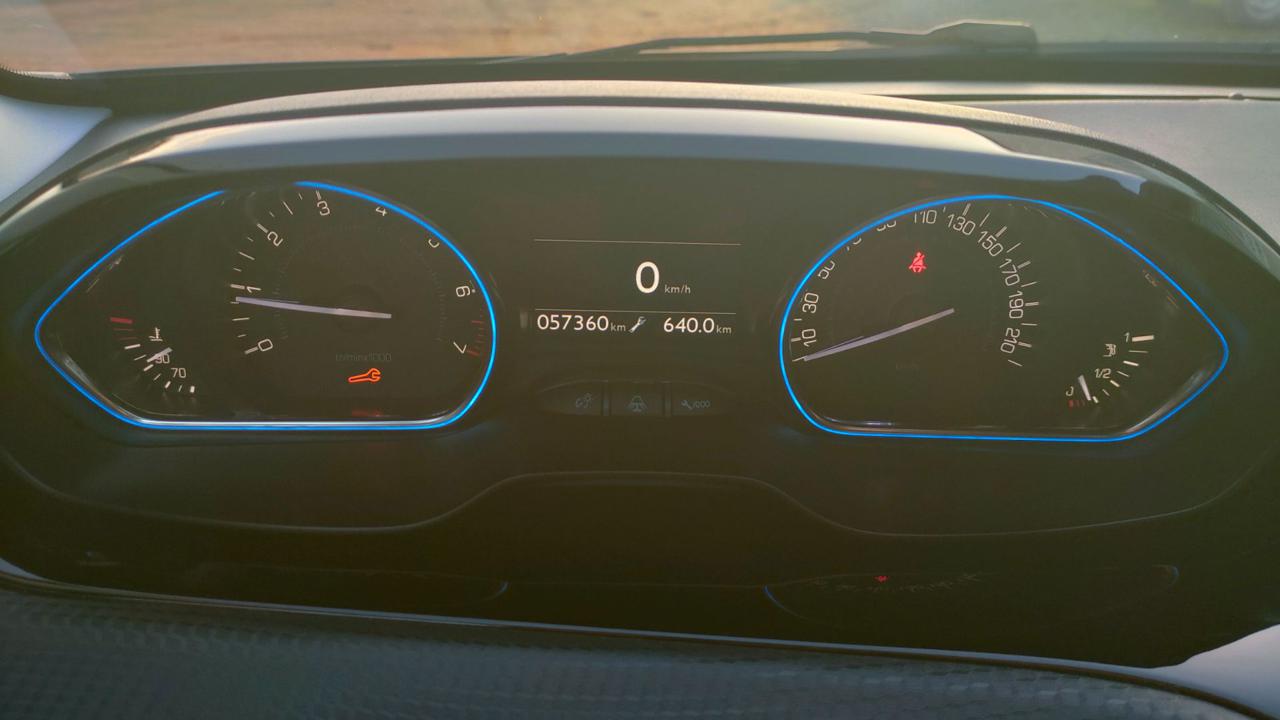 PEUGEOT 2008 1.2 Turbo 130 S&S Allure 57.000KM - 6